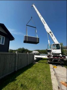 Read more about the article Pioneer Crane – Lifting a Hot Tub into Place
